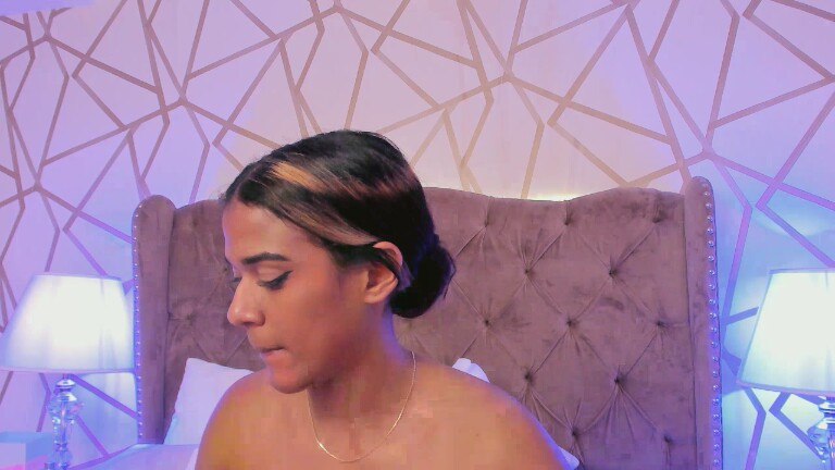 SaschaFit's Streamate show and profile